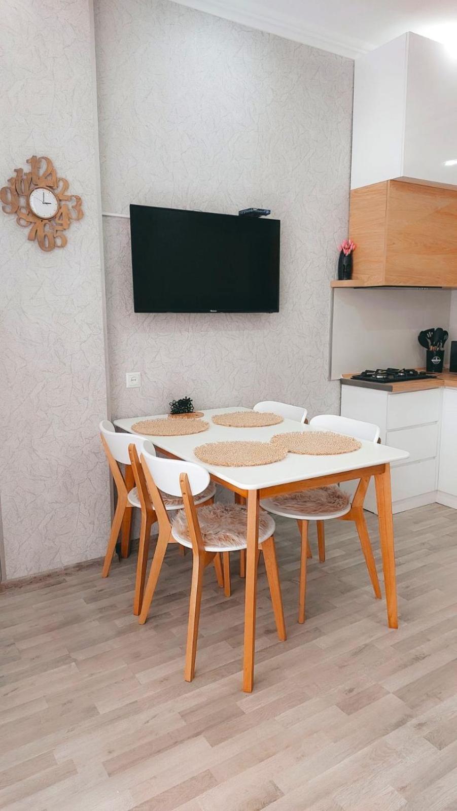 Kate'S New Cozy Apartment Кутаїсі Екстер'єр фото
