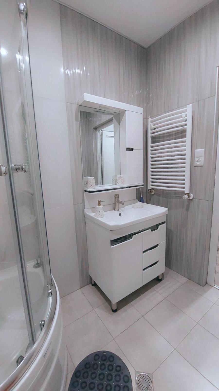 Kate'S New Cozy Apartment Кутаїсі Екстер'єр фото
