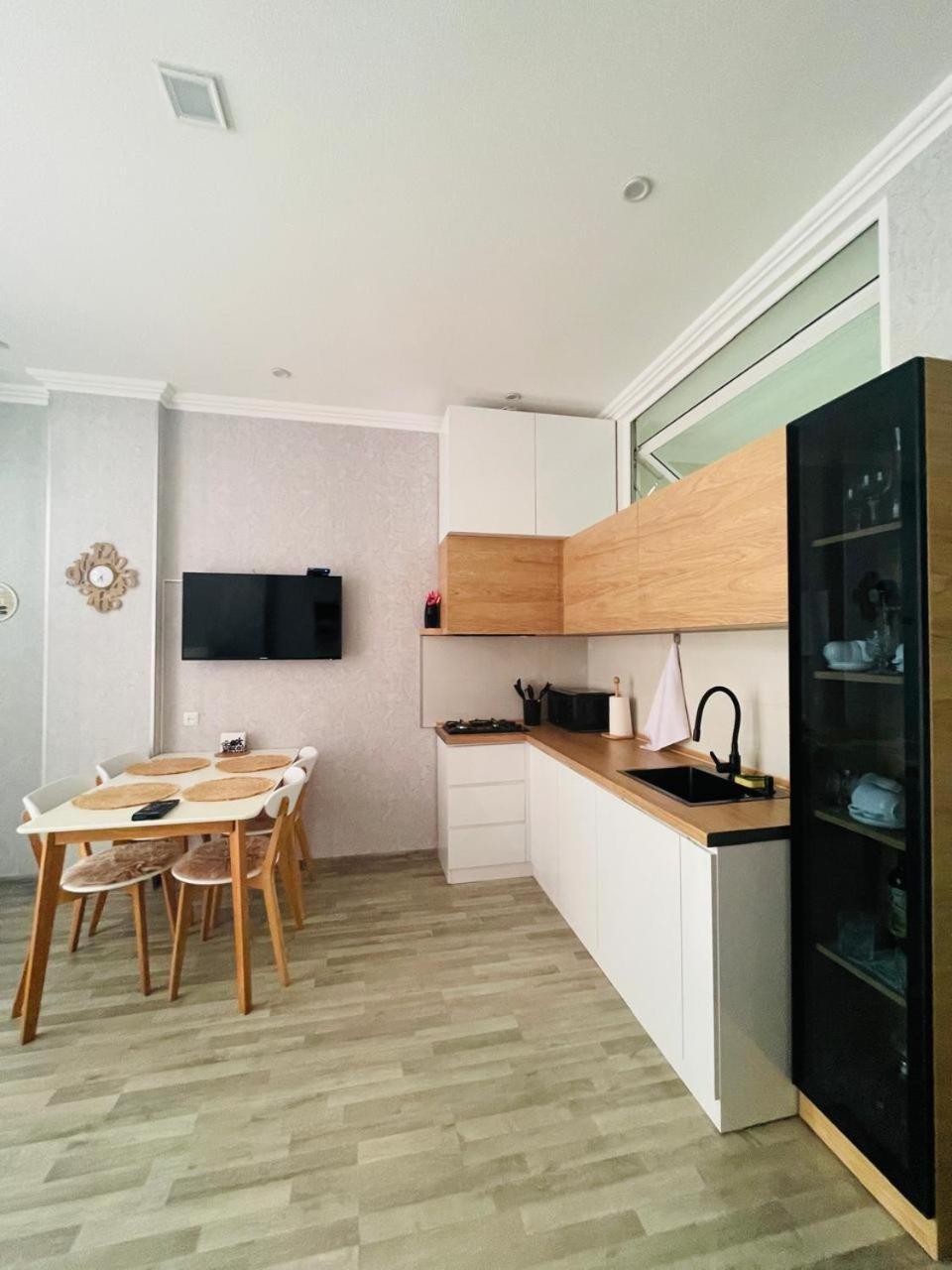 Kate'S New Cozy Apartment Кутаїсі Екстер'єр фото